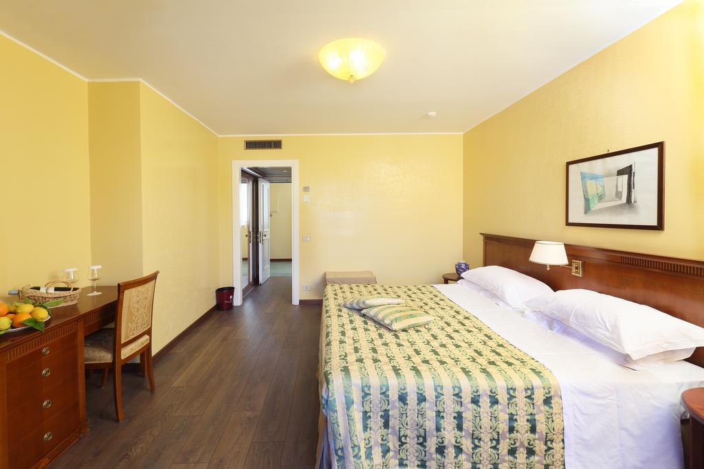 Hotell Excelsior Palace